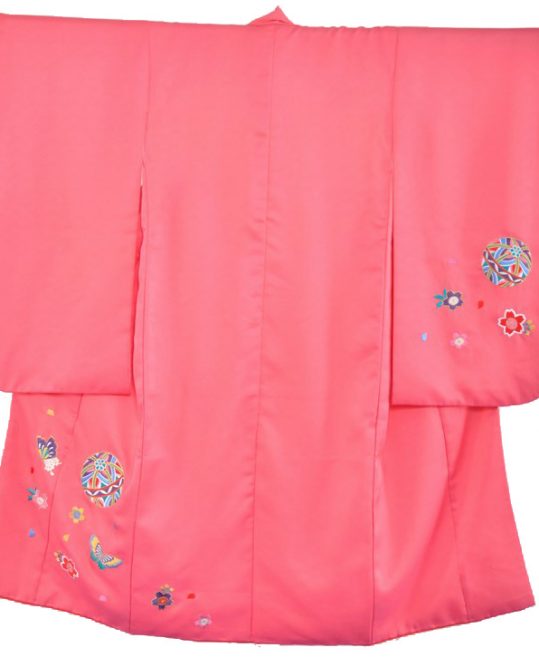 七五三 3歳 女の子用  三つ身 No.210 Y | 濃いピンク色 毬に蝶 桜刺繍